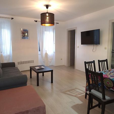 Apartments Knezgrad Ловран Экстерьер фото